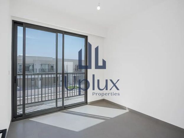 Brand New | Middle B2B | Prime Location