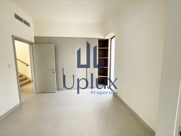 Unfurnished | Brand New | Corner Unit